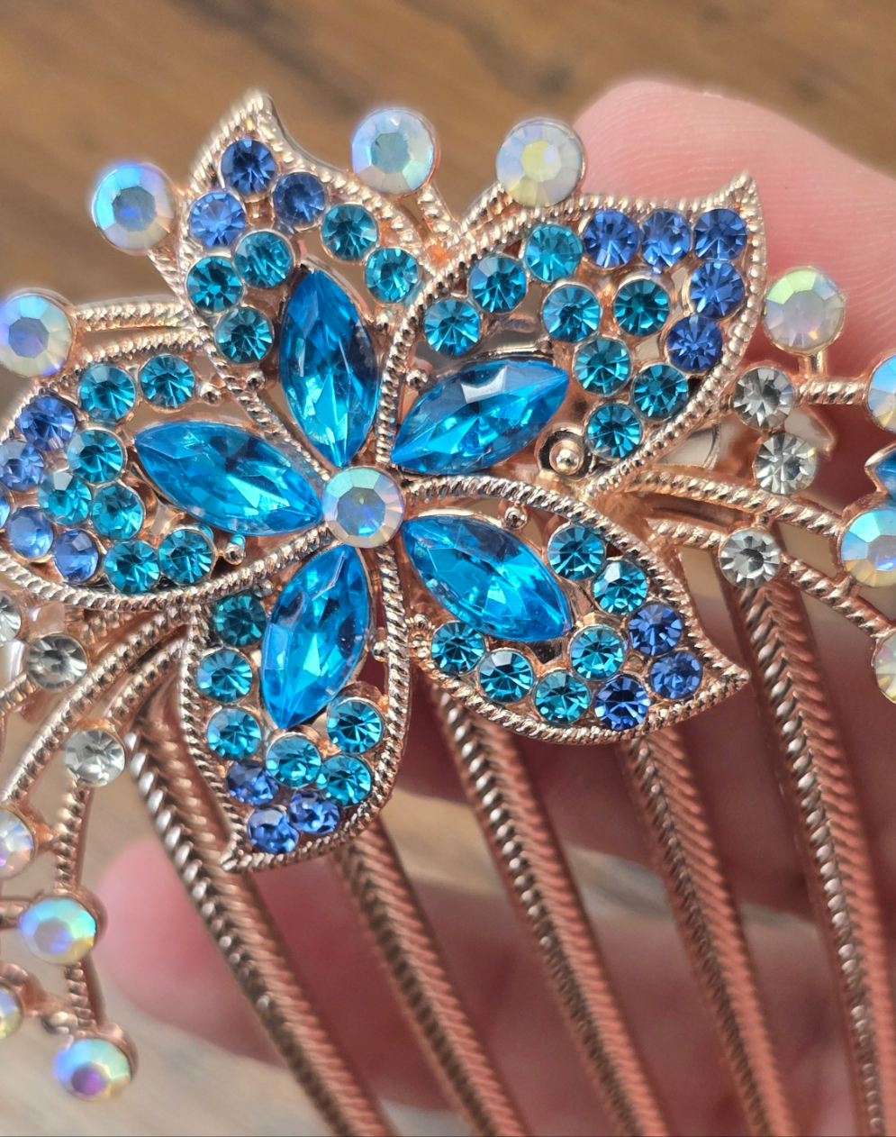 Whimsical Vintage Style Hair Comb