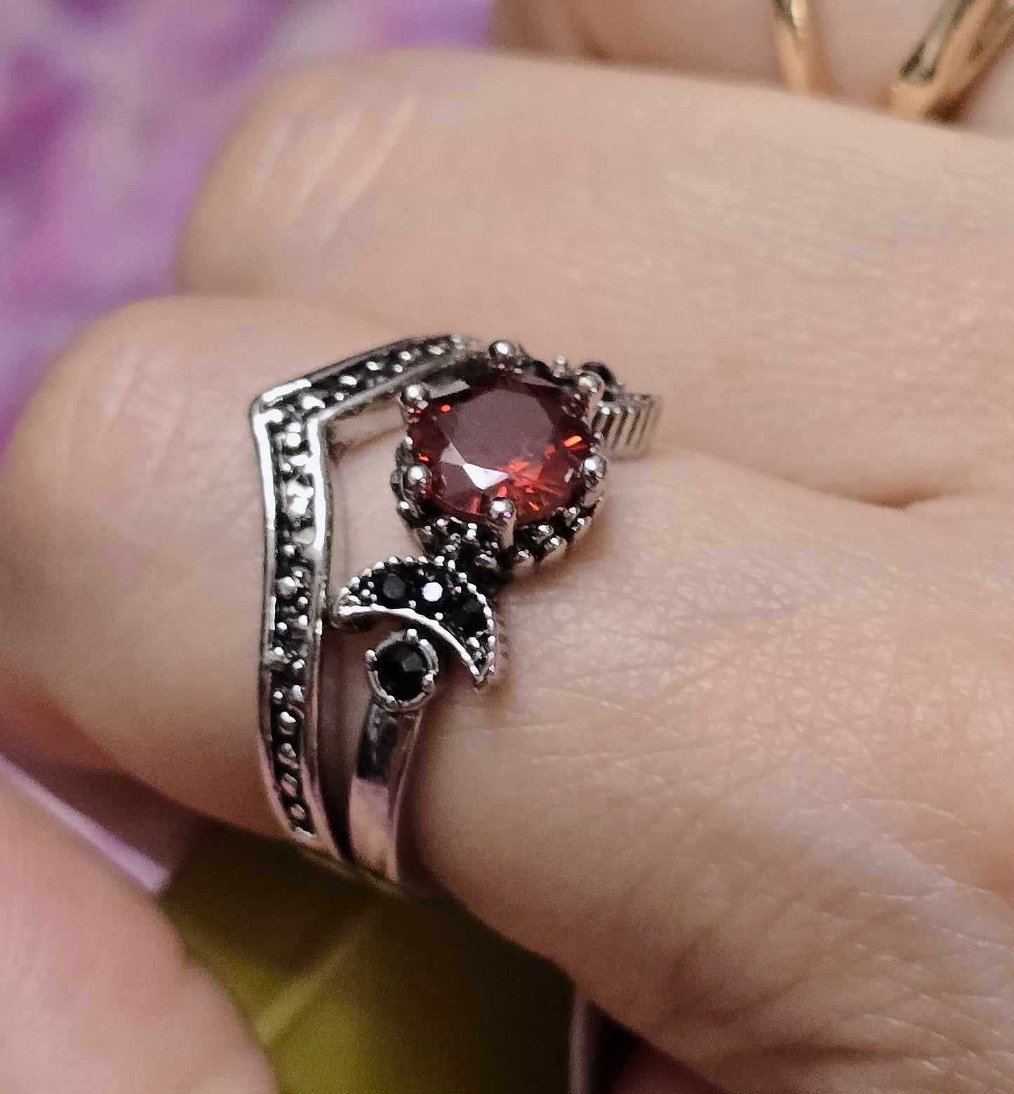 Vintage Red Moon Ring set