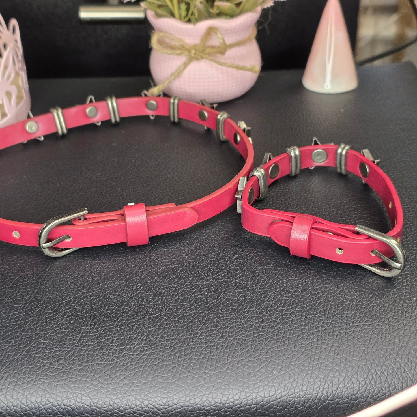 Buckle Star Red Choker and Bracelet Set