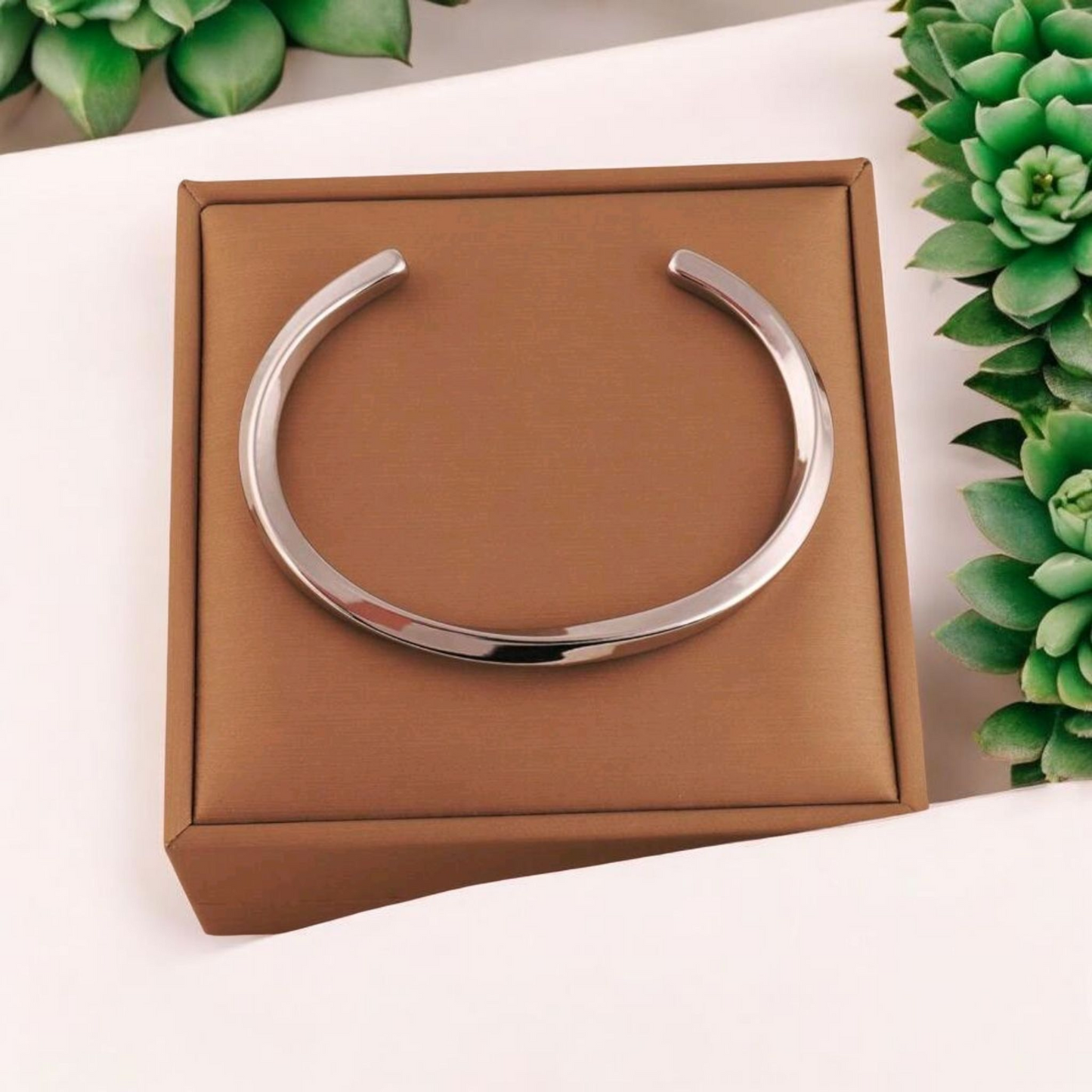 Minimalist Möbius Stainless Steel Bracelet