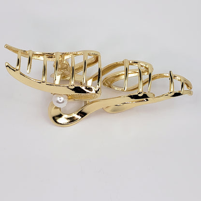 Gold Hair claw with Bead