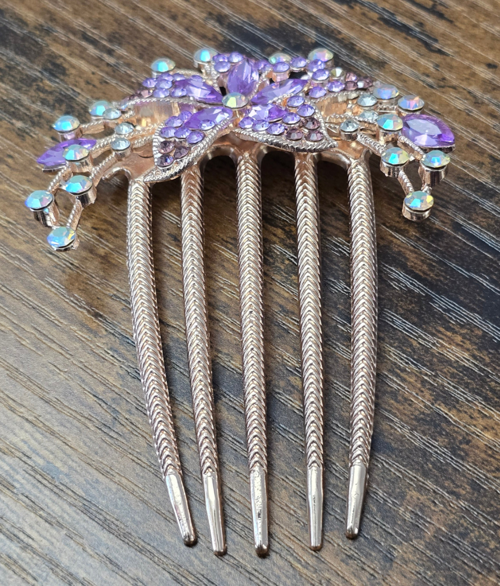 Whimsical Vintage Style Hair Comb