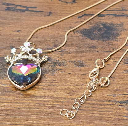 Queen of My Heart Iridescent Heart Pendant Chocker Necklace