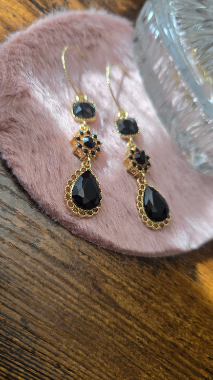 Black Sophie Dangle Earrings