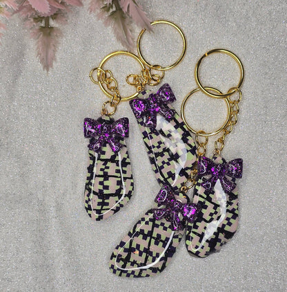 Curvy Square pattern keychain