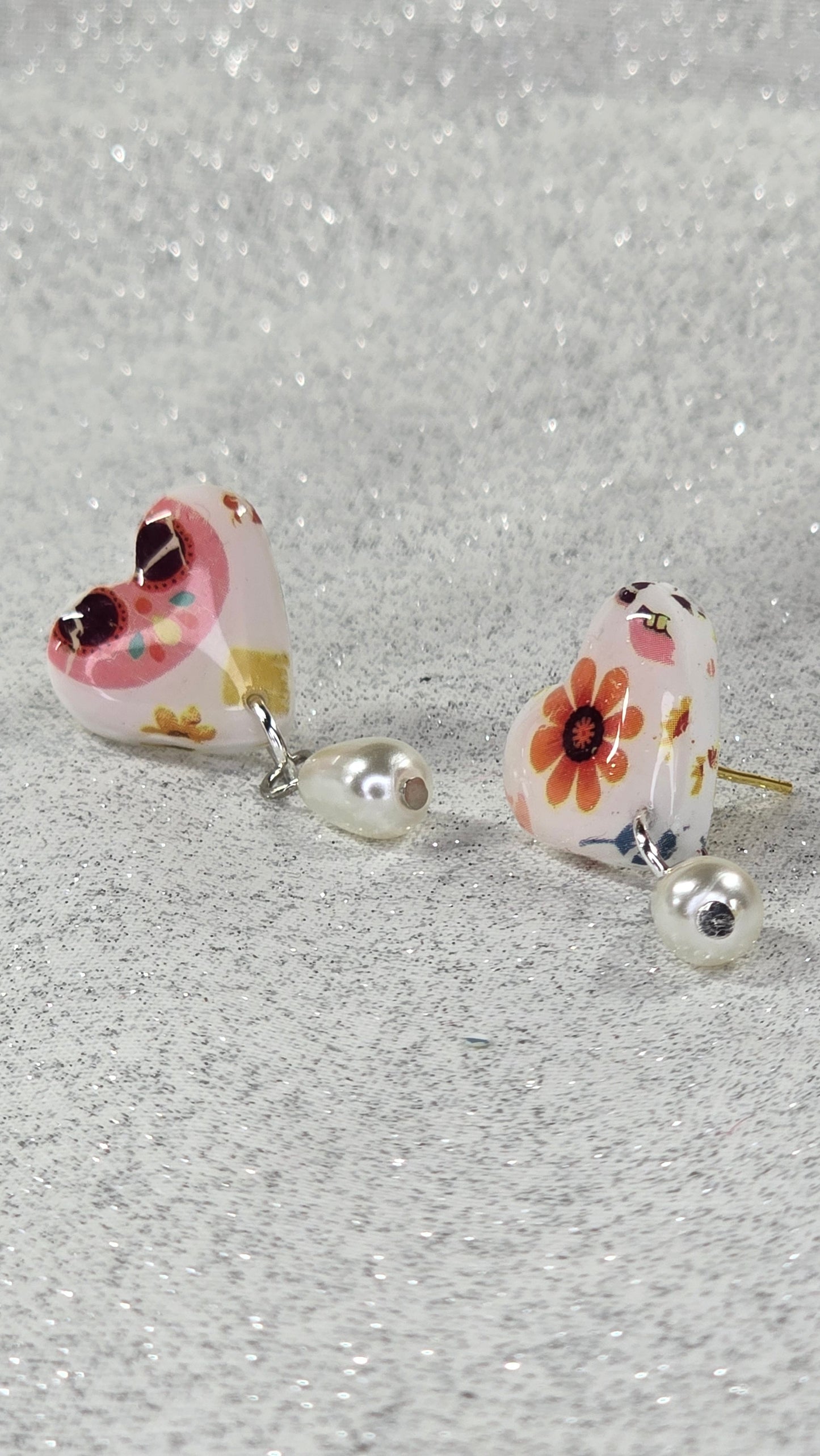 Señorita Heart Shaped Dangle earrings