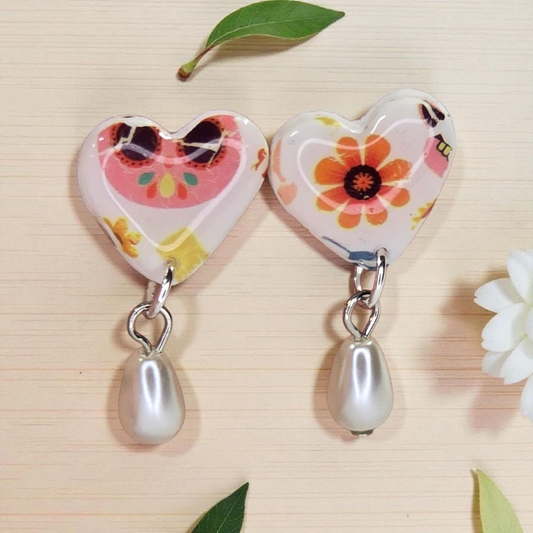 Señorita Heart Shaped Dangle earrings