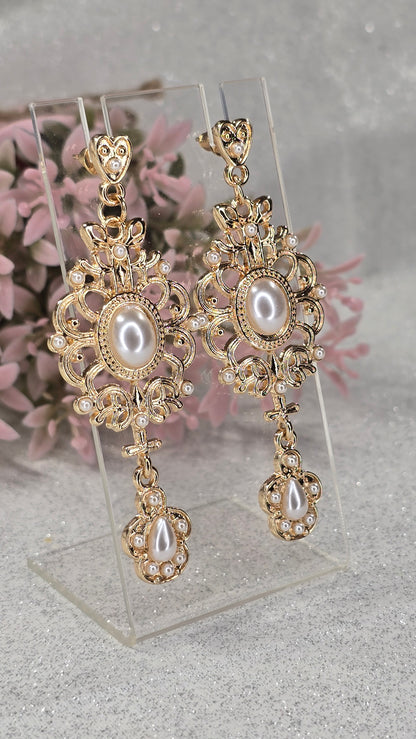 Glam Pendant Earrings