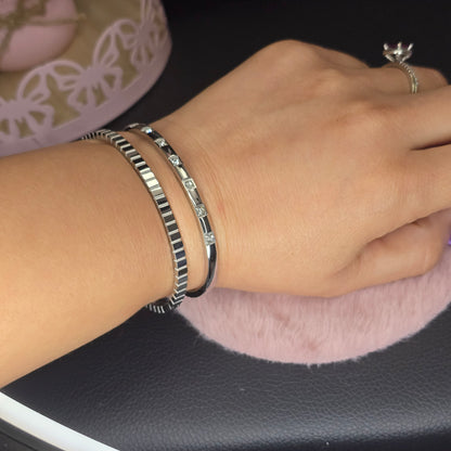 Stainless Steel Silver Pattern and Rhinestone Bangle Set